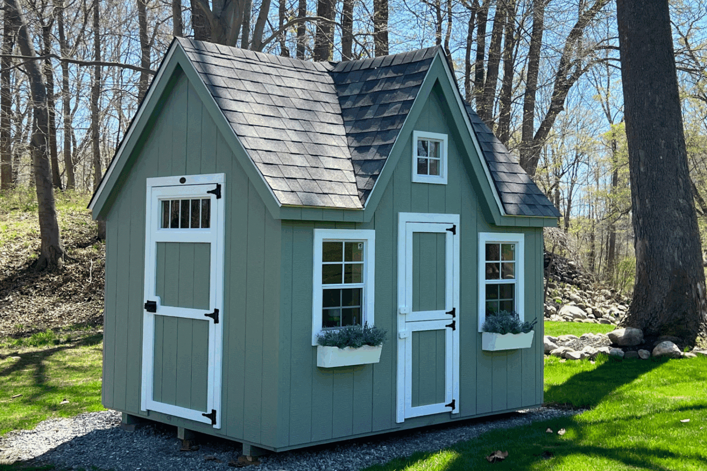 green 8x10 playhouse with windows in leicester ny