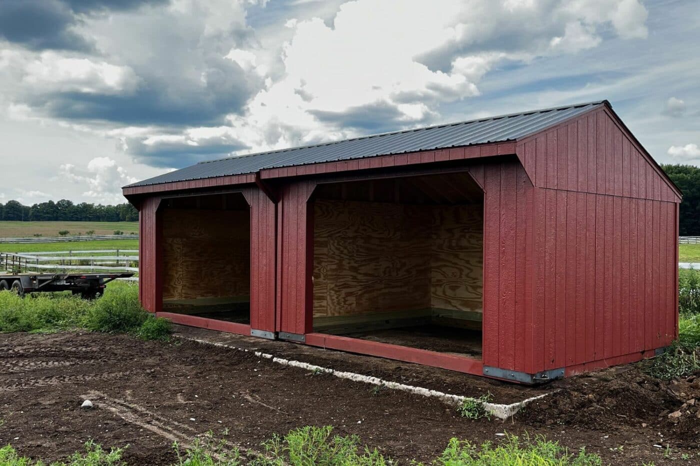 2 bay, loafing sheds