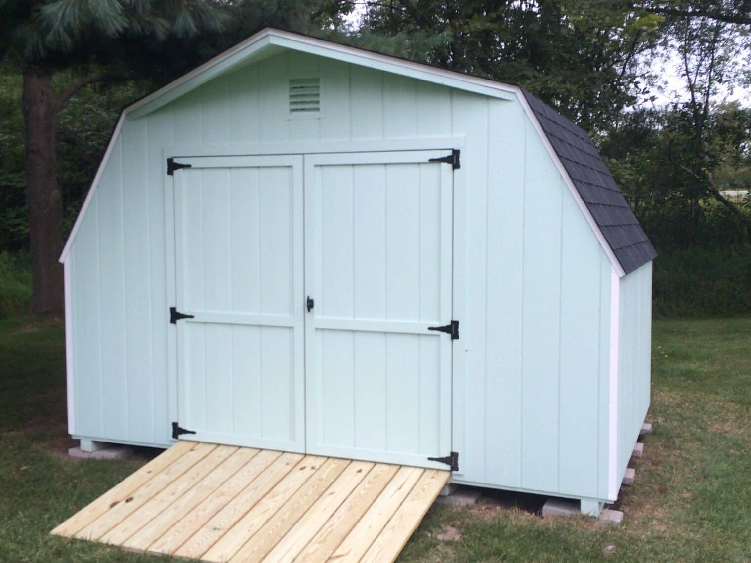Wooden Small Barns for Sale